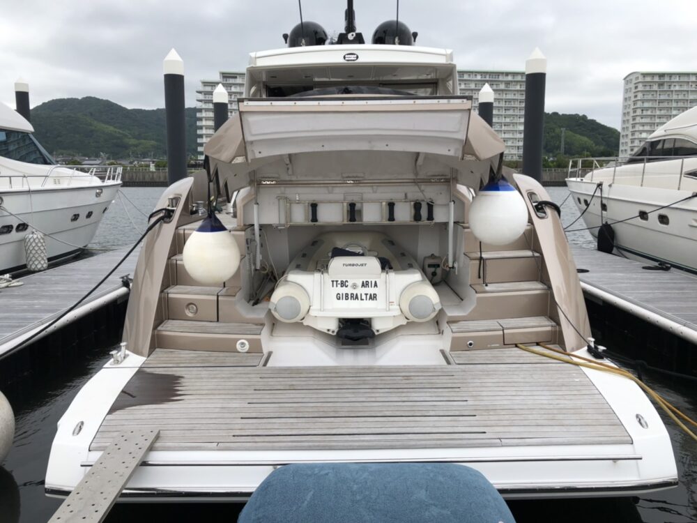 Sessa Marine C68 イメージ02